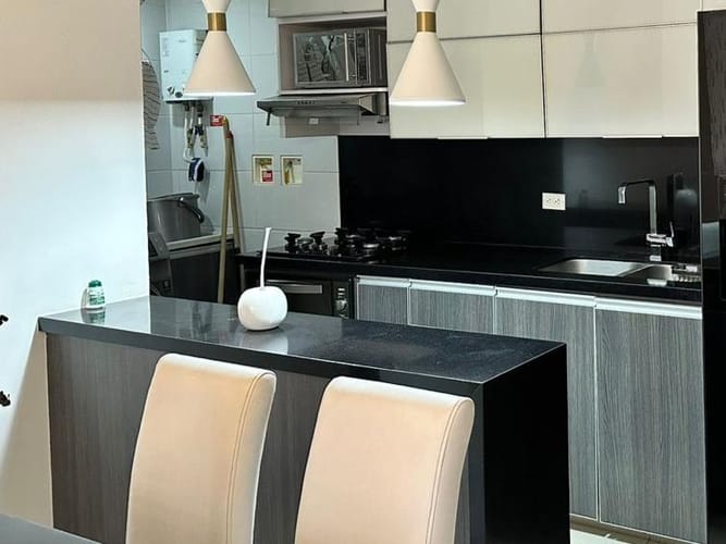 Apartamento de 3 alcobas en arriendo en El Poblado, Medellín, 85 m² · foto 6 de 14