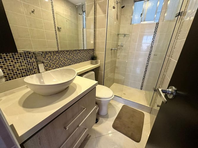 Apartamento de 3 alcobas en arriendo en El Poblado, Medellín, 85 m² · foto 13 de 14