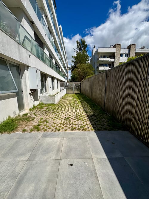 Apartamento en alquiler con jardin y parrillero en el Lago de Av. de las Americas · Foto 3