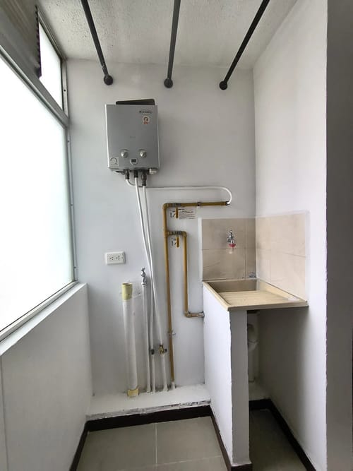 Apartamento de 3 alcobas en arriendo en Madera, Bello, 66 m² · foto 6 de 10
