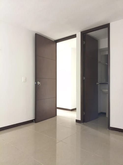 Apartamento de 3 alcobas en arriendo en Madera, Bello, 66 m² · foto 9 de 10