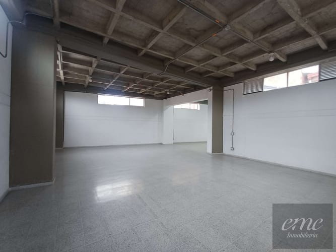 Bodega en arriendo en San Bernardo, Medellín, 190 m² · foto 2 de 11