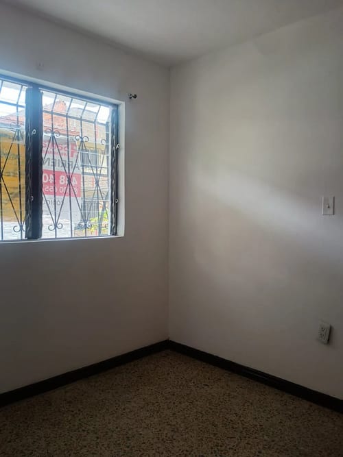 Casa de 3 alcobas en arriendo en Cristo Rey, Medellín, 120 m² · foto 2 de 10