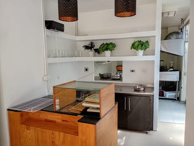 Local en arriendo en El Poblado, Medellín, 75 m² · foto 5 de 9