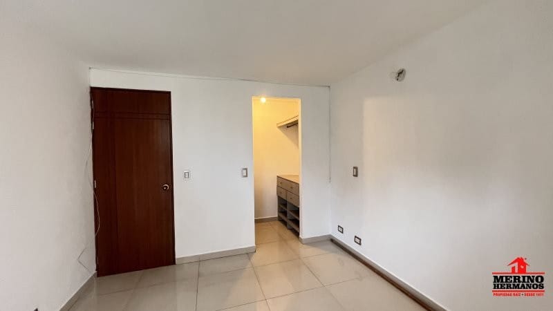Apartamento de 2 alcobas en arriendo en El Velodromo, Medellín, 93 m² · foto 13 de 23
