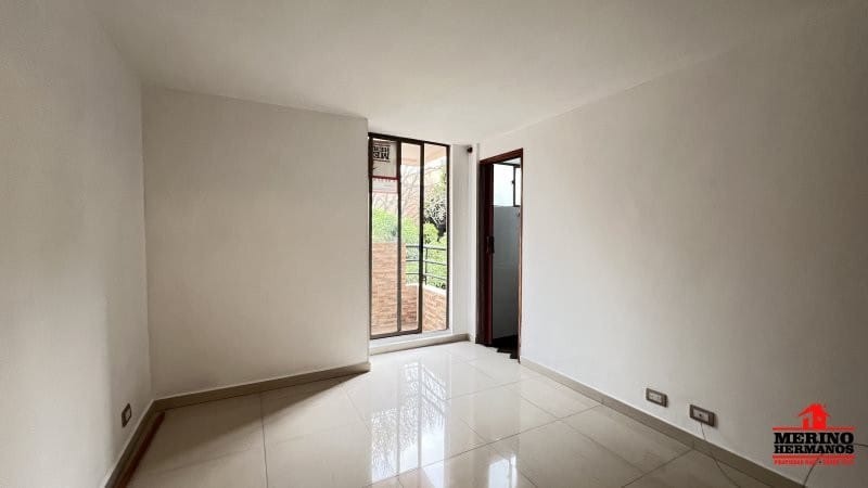Apartamento de 2 alcobas en arriendo en El Velodromo, Medellín, 93 m² · foto 14 de 23