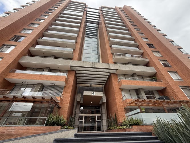 Apartamento de 3 alcobas en venta en Gilmar, Bogotá, 171 m² · foto 6 de 24