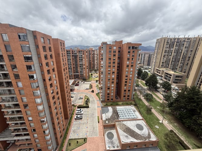 Apartamento de 3 alcobas en venta en Gilmar, Bogotá, 171 m² · foto 13 de 24