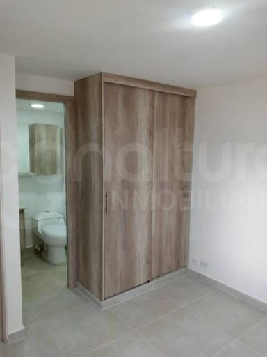 Apartamento de 3 alcobas en venta en Urbanizacion Porto Alegre, Bello, 52 m² · foto 7 de 12