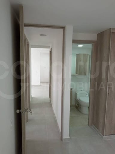 Apartamento de 3 alcobas en venta en Urbanizacion Porto Alegre, Bello, 52 m² · foto 11 de 12