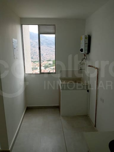 Apartamento de 3 alcobas en venta en Urbanizacion Porto Alegre, Bello, 52 m² · foto 12 de 12