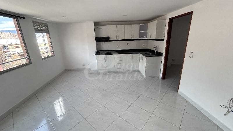 Apartamento de 3 alcobas en arriendo en Glorieta Pilsen, Itagüí, 70 m² · foto 2 de 9