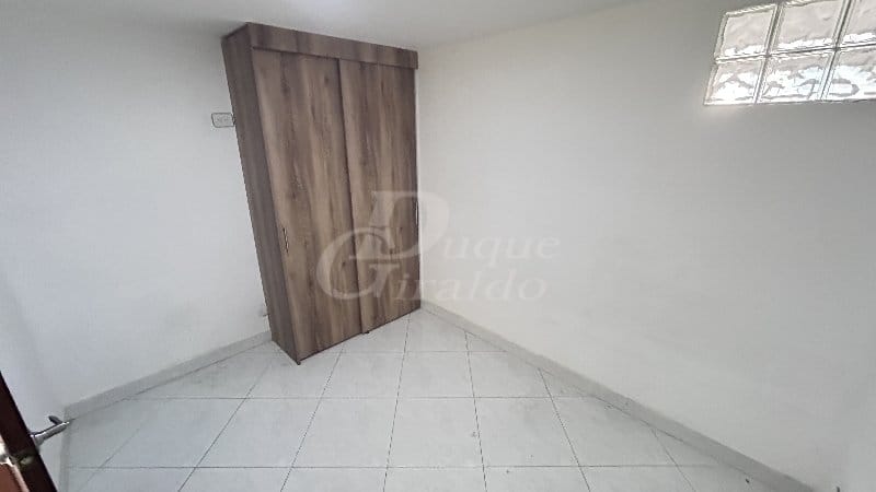 Apartamento de 3 alcobas en arriendo en Glorieta Pilsen, Itagüí, 70 m² · foto 4 de 9