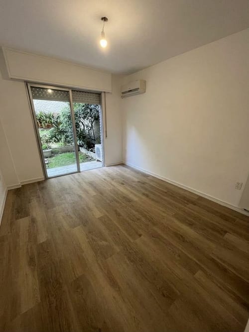 Pocitos ALQUILO: Apartamento de 2 Dormitorios Reciclado a Estrenar en el Corazón de Pocitos. · Foto 6