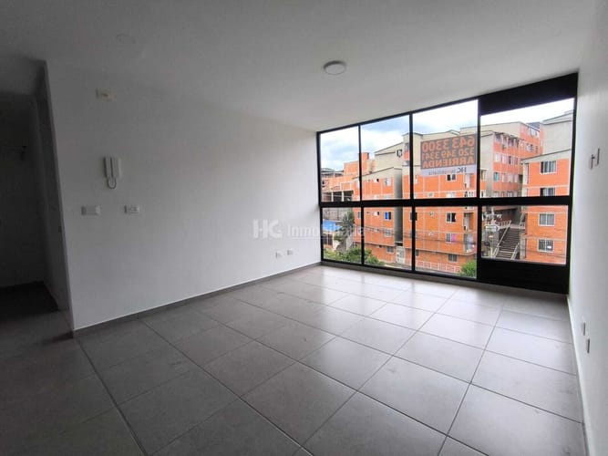 Apartamento de 2 alcobas en arriendo en Puerto Madero, Girón, 48 m² · foto 2 de 17