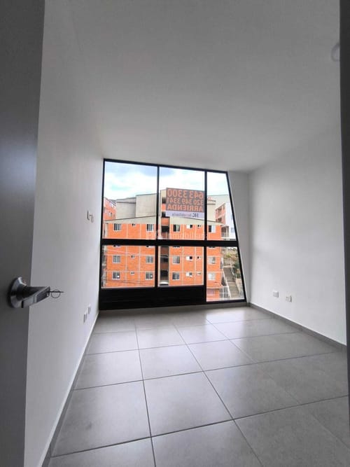 Apartamento de 2 alcobas en arriendo en Puerto Madero, Girón, 48 m² · foto 6 de 17