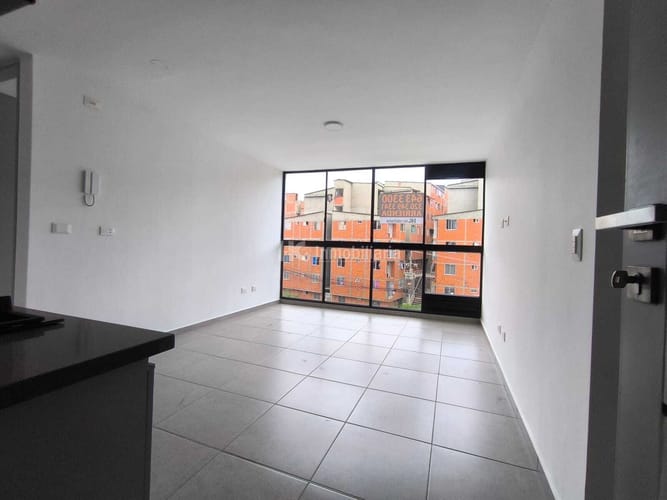 Apartamento de 2 alcobas en arriendo en Puerto Madero, Girón, 48 m² · foto 15 de 17
