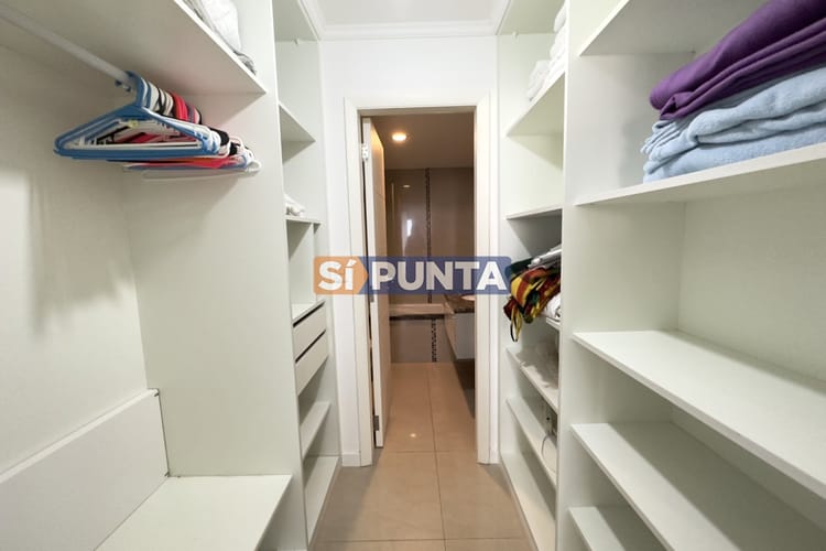 Apartamento 3 dormitorios en alquiler Playa Mansa · Photo 6