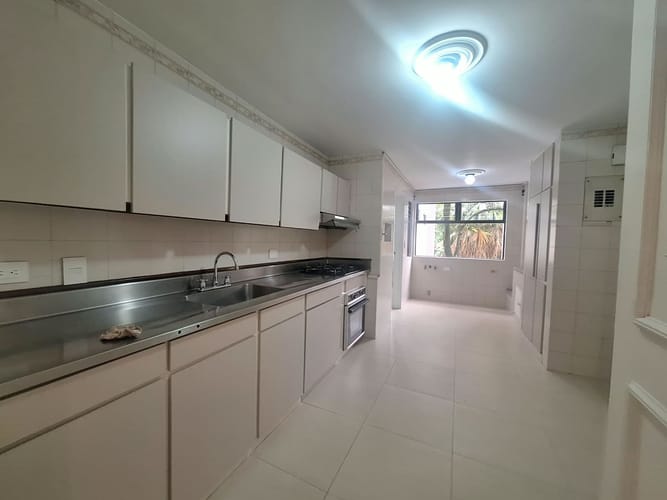 Apartamento de 3 alcobas en arriendo en Santa Maria De Los Angeles, Medellín, 135 m² · foto 16 de 21