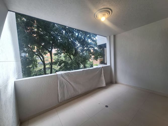 Apartamento de 3 alcobas en arriendo en Santa Maria De Los Angeles, Medellín, 135 m² · foto 5 de 21