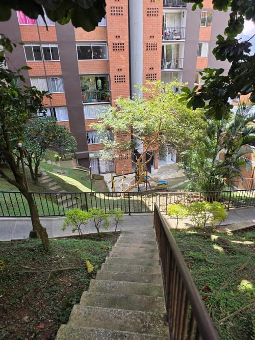 Apartamento de 3 alcobas en venta en Las Cometas, Envigado, 60 m² · foto 12 de 24