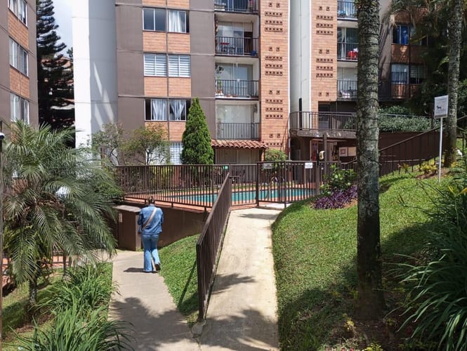 Apartamento de 3 alcobas en venta en Las Cometas, Envigado, 60 m² · foto 9 de 24