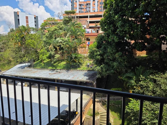 Apartamento de 3 alcobas en venta en Las Cometas, Envigado, 60 m² · foto 17 de 24