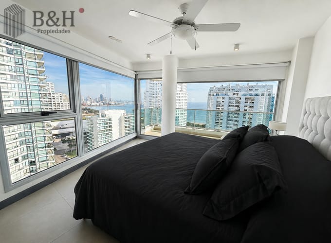 Venta Alquiler Apartamento 3 Dormitorios Playa Mansa Punta del Este · Photo 4