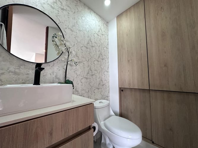 Apartamento de 3 alcobas en venta en Los Naranjos, Medellín, 170 m² · foto 17 de 18