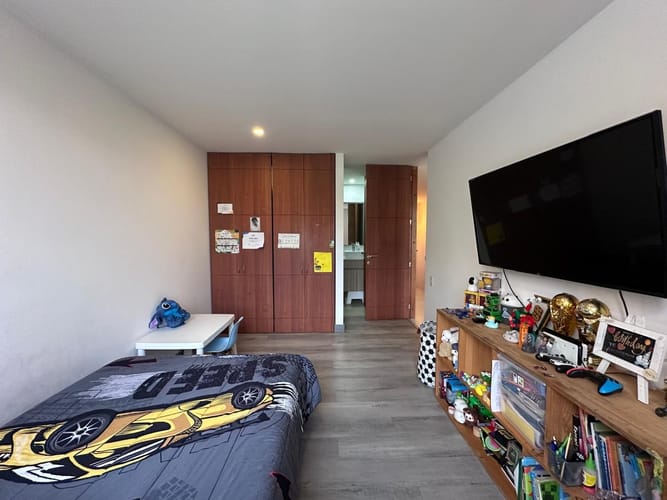 Apartamento de 3 alcobas en venta en Los Naranjos, Medellín, 170 m² · foto 11 de 18