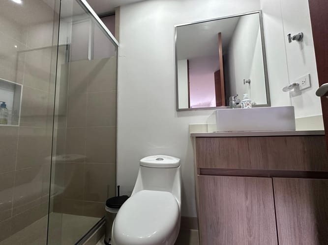 Apartamento de 3 alcobas en venta en Los Naranjos, Medellín, 170 m² · foto 15 de 18