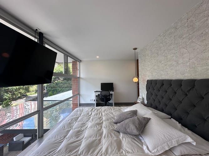 Apartamento de 3 alcobas en venta en Los Naranjos, Medellín, 170 m² · foto 13 de 18