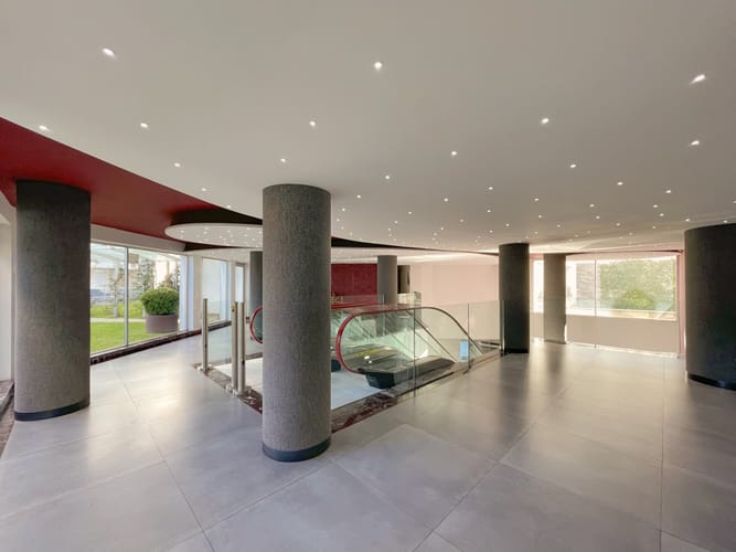 Moderno Apartamento en Alquiler con Terraza y Vistas Panorámicas, garage lugar fijo. 4to piso · Foto 5