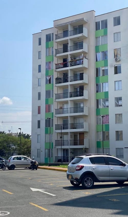 Apartamento de 2 alcobas en venta en Parque Natura, Jamundí, 52 m² · foto 2 de 10