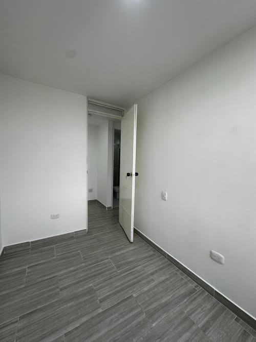 Apartamento de 3 alcobas en arriendo en Valle Del Lili, Cali, 65 m² · foto 18 de 24