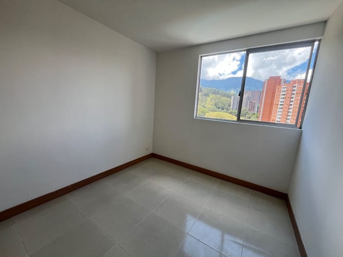 Apartamento de 3 alcobas en arriendo en San Remo, Sabaneta, 67 m² · foto 8 de 17