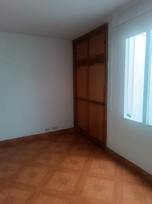 Apartamento de 2 alcobas en arriendo en Engativá, Bogotá, 45 m² · foto 4 de 7