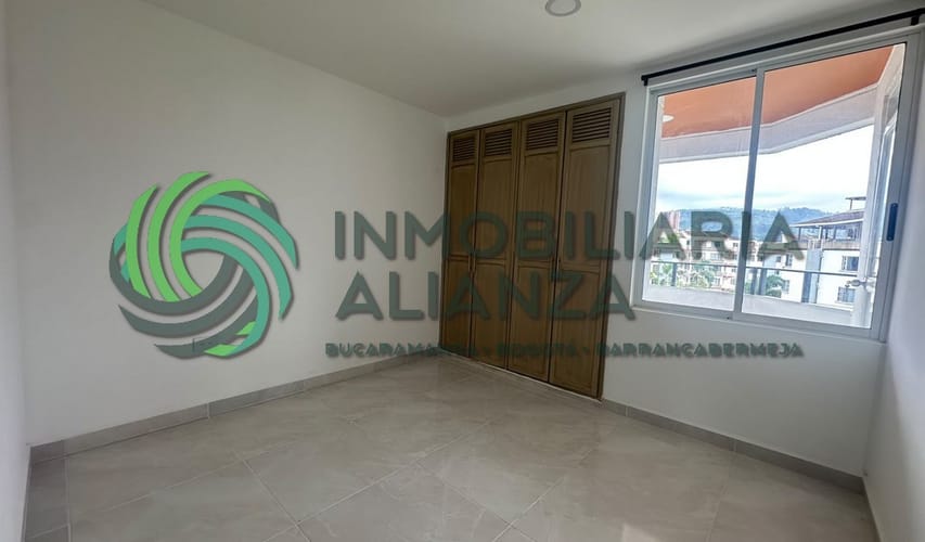 Apartamento de 4 alcobas en venta en Cañaveral, Floridablanca, 124 m² · foto 12 de 24