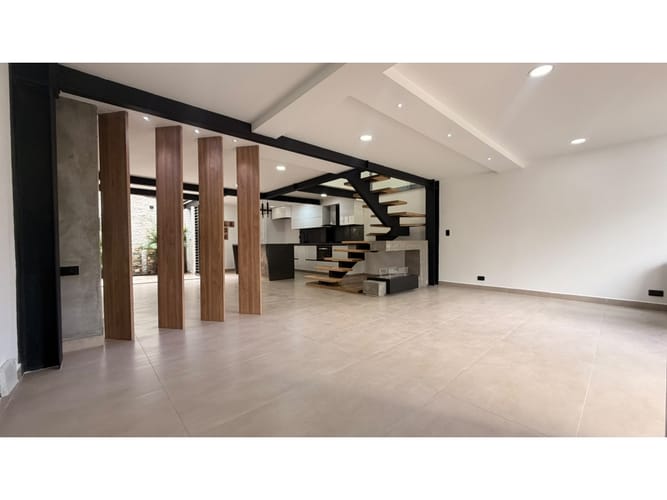 Casa de 3 alcobas en venta en Cabañas, Bello, 140 m² · foto 4 de 21