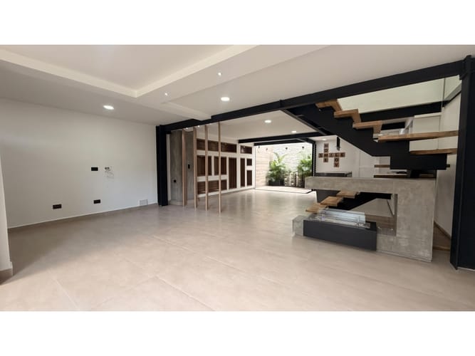Casa de 3 alcobas en venta en Cabañas, Bello, 140 m² · foto 5 de 21