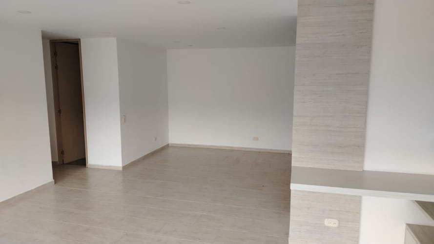 Apartamento de 3 alcobas en arriendo en Vereda San Jose, Sabaneta, 94 m² · foto 2 de 23