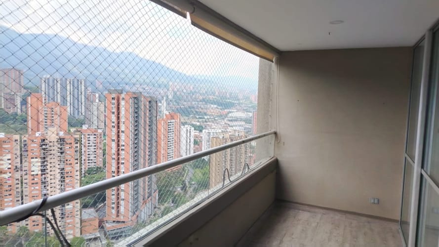Apartamento de 3 alcobas en arriendo en Vereda San Jose, Sabaneta, 94 m² · foto 3 de 23