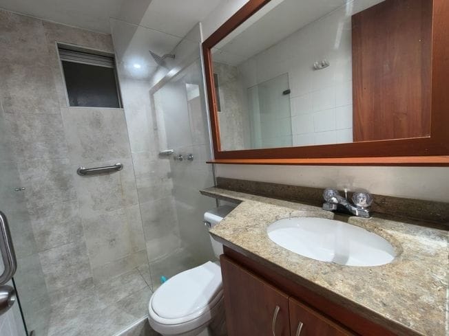 Apartamento de 3 alcobas en venta en Mazuren, Bogotá, 63 m² · foto 8 de 24