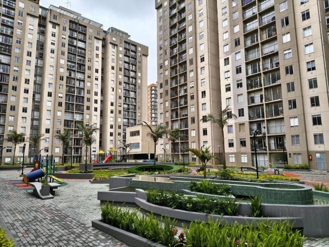 Apartamento de 3 alcobas en venta en Mazuren, Bogotá, 63 m² · foto 21 de 24