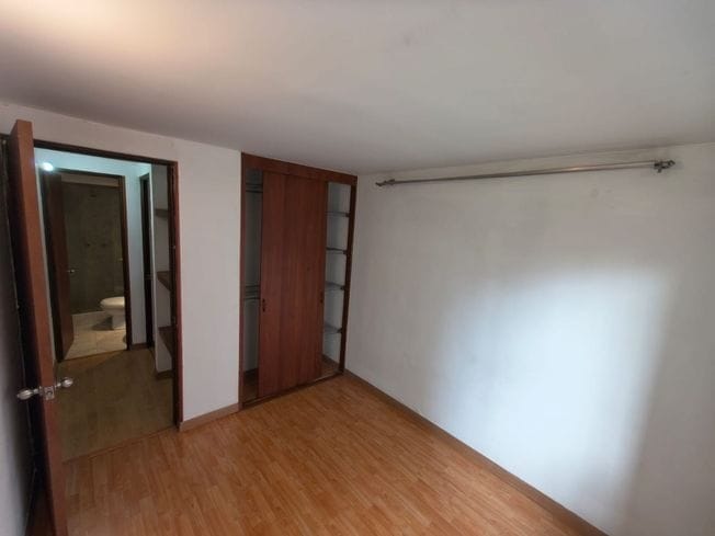 Apartamento de 3 alcobas en venta en Mazuren, Bogotá, 63 m² · foto 13 de 24