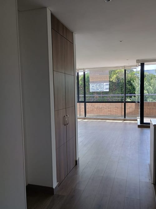 Apartamento de 3 alcobas en arriendo en Colina Campestre, Bogotá, 138 m² · foto 4 de 12