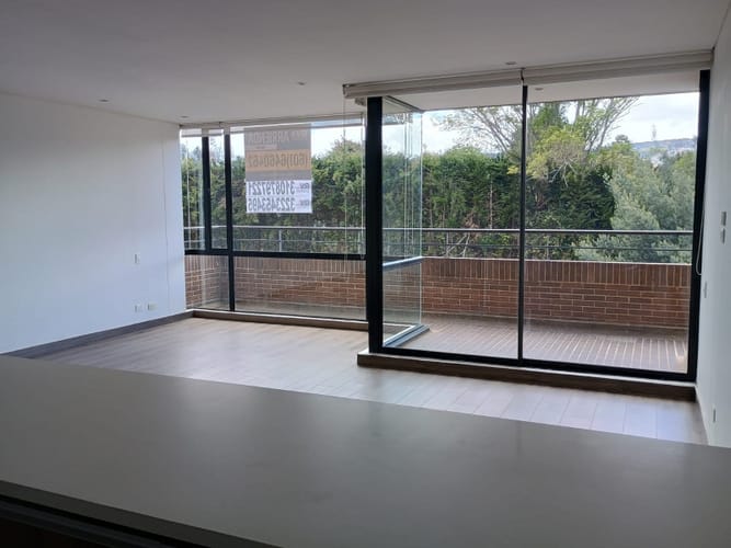 Apartamento de 3 alcobas en arriendo en Colina Campestre, Bogotá, 138 m² · foto 5 de 12
