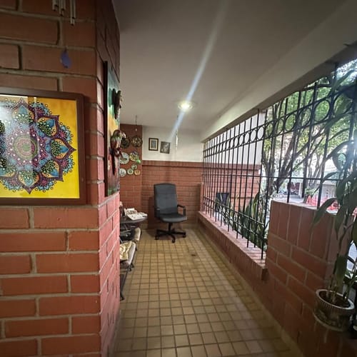 Apartamento de 3 alcobas en venta en Laureles, Medellín, 180 m² · foto 2 de 12