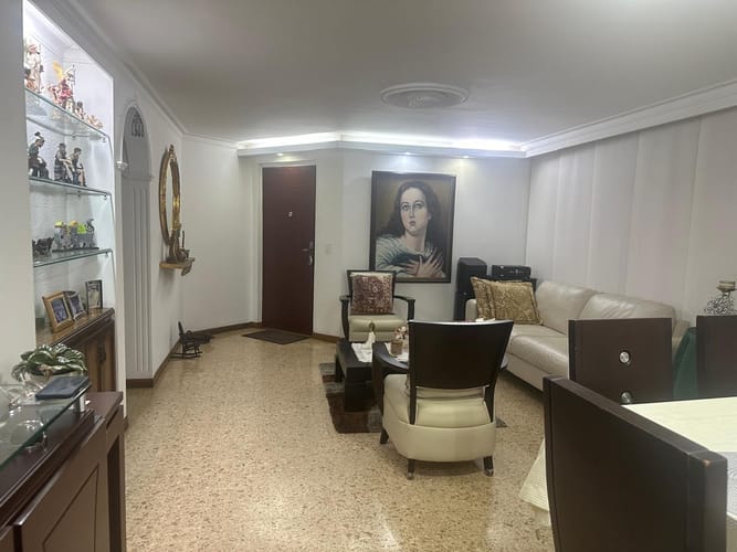 Apartamento de 3 alcobas en venta en Laureles, Medellín, 180 m² · foto 4 de 12