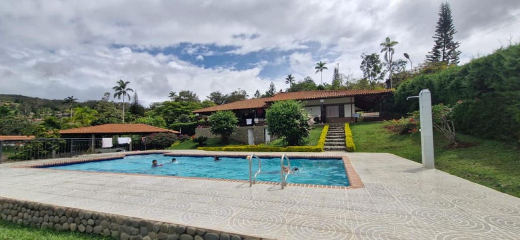 Finca en venta en El Carmen, Cali, 3000 m² · foto 5 de 6